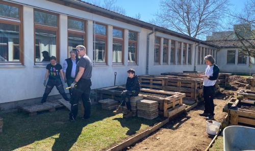 Fertigstellung der Hochbeete 07.04.26