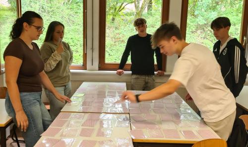 Europäische Freiwillige besucht Alexander-von-Humboldt-Gymnasium