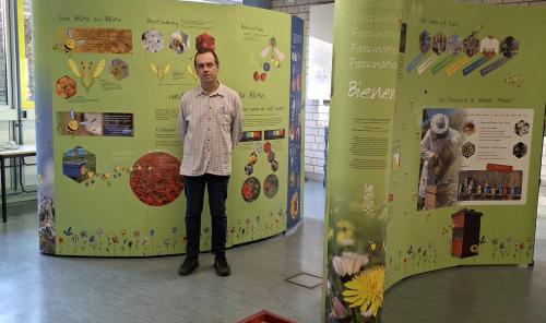 Bienenausstellung AvH Herr Rümer
