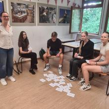 Europäische Freiwillige besucht Alexander-von-Humboldt-Gymnasium