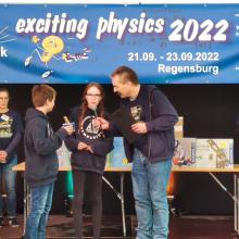 Siegerehrung "Exciting Physics"